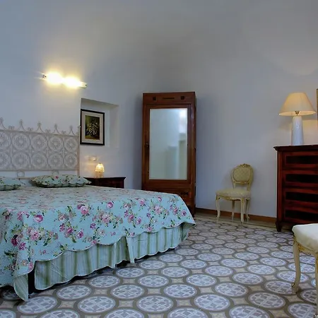 Villalago Holiday home